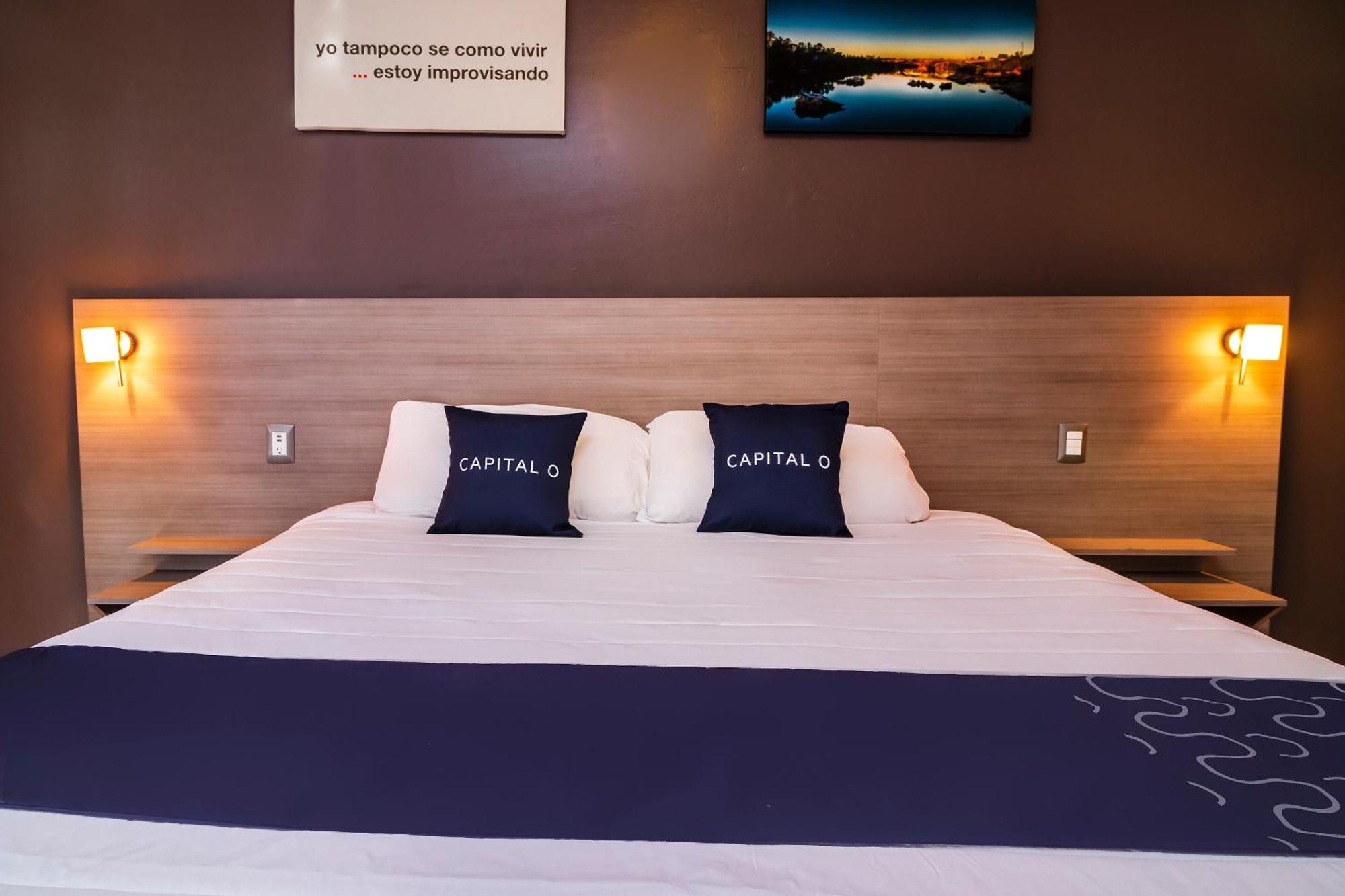 Collection O Hotel Mango,Six Flags Hurricane Harbor โออาเตเปก ภายนอก รูปภาพ