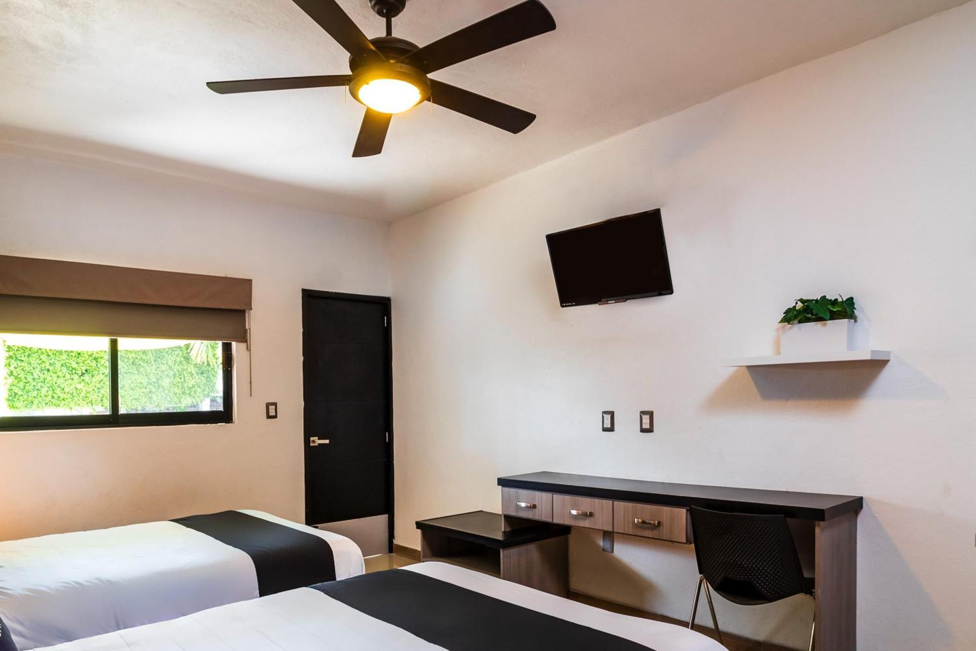 Collection O Hotel Mango,Six Flags Hurricane Harbor โออาเตเปก ภายนอก รูปภาพ