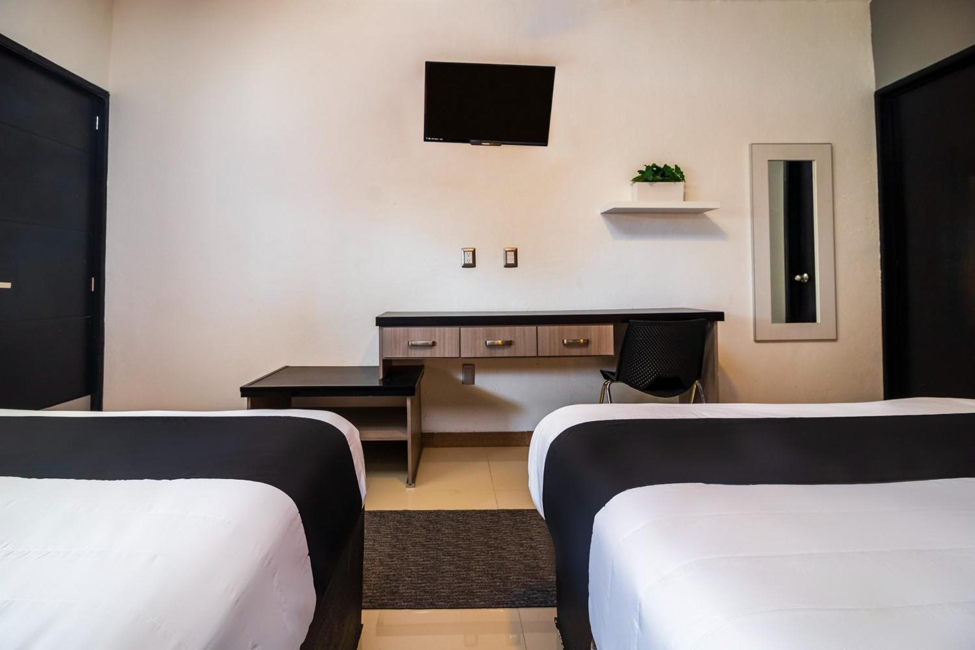 Collection O Hotel Mango,Six Flags Hurricane Harbor โออาเตเปก ภายนอก รูปภาพ